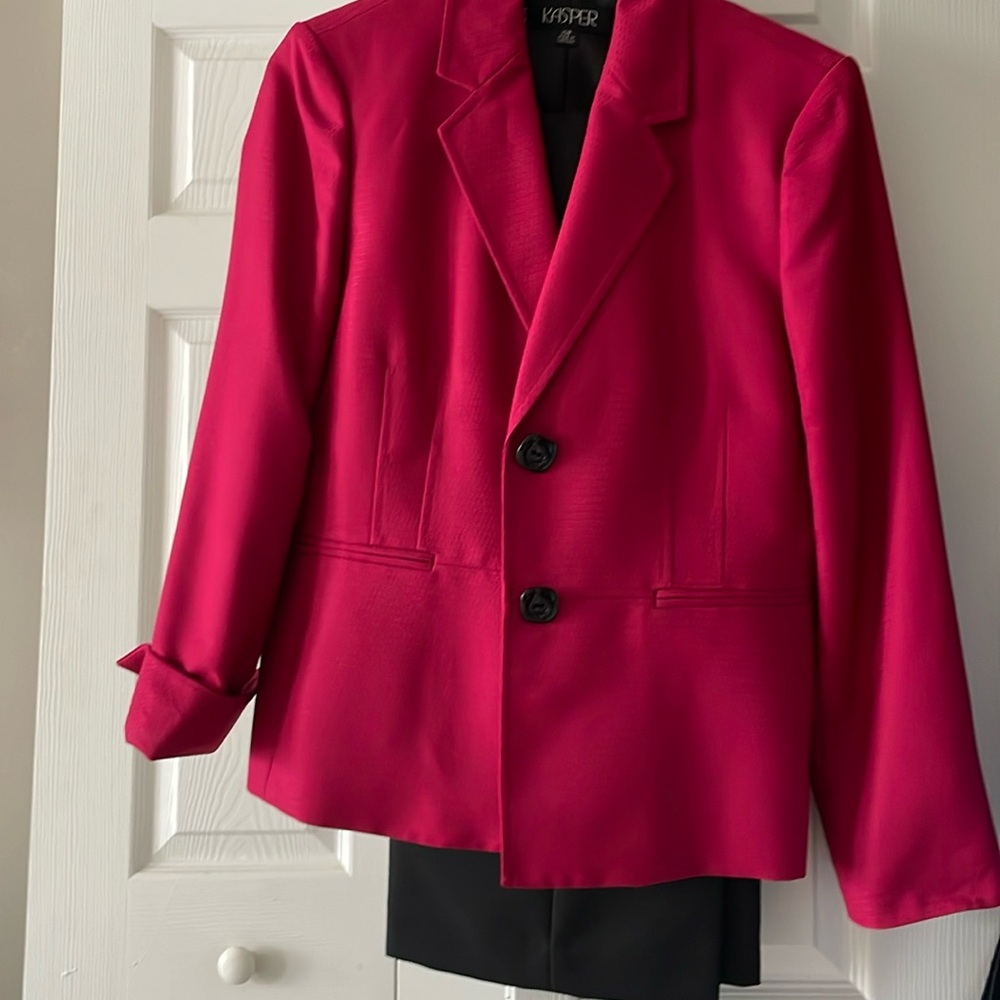 Jasper petite pant suit.